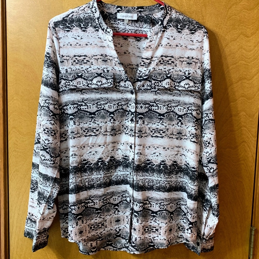 🔴 SOLD 🔴 Calvin Klein Blouse
